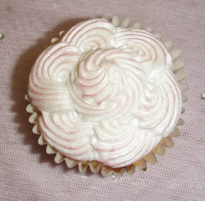 Cup cakes Piped Swirl  image